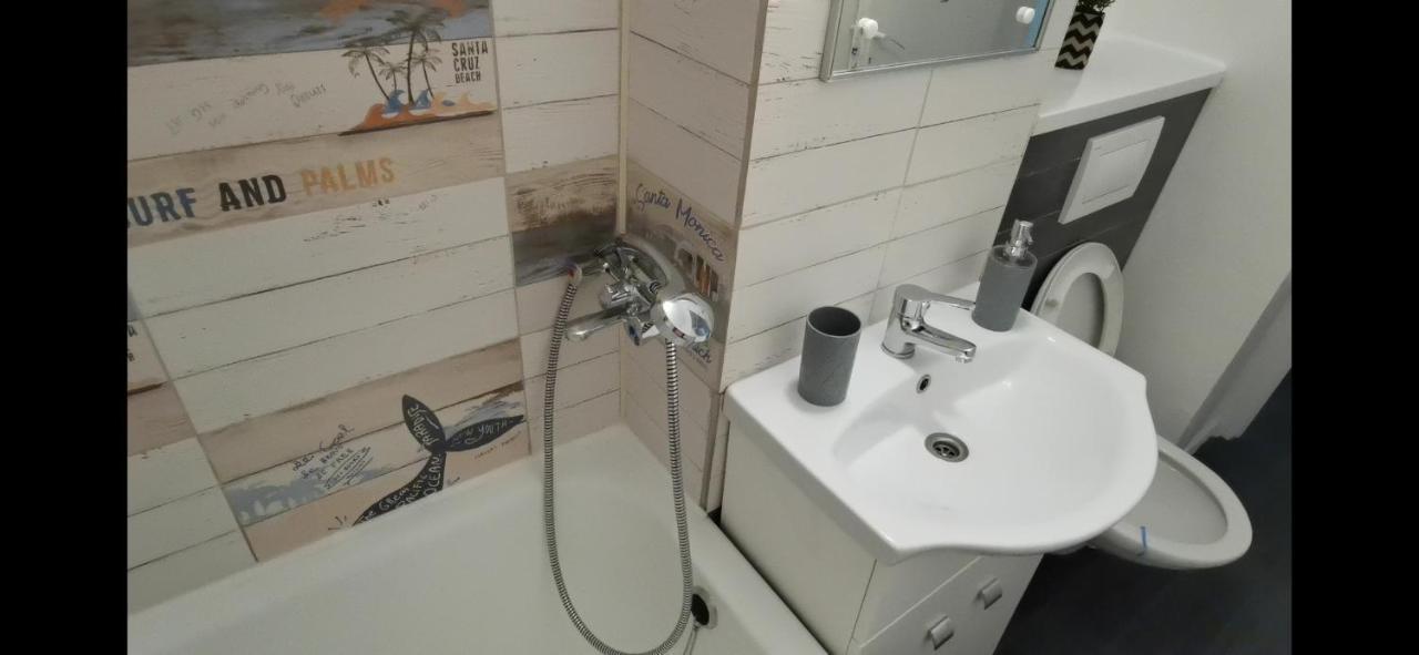 Apartamentul Lui Matei 康斯坦察 外观 照片